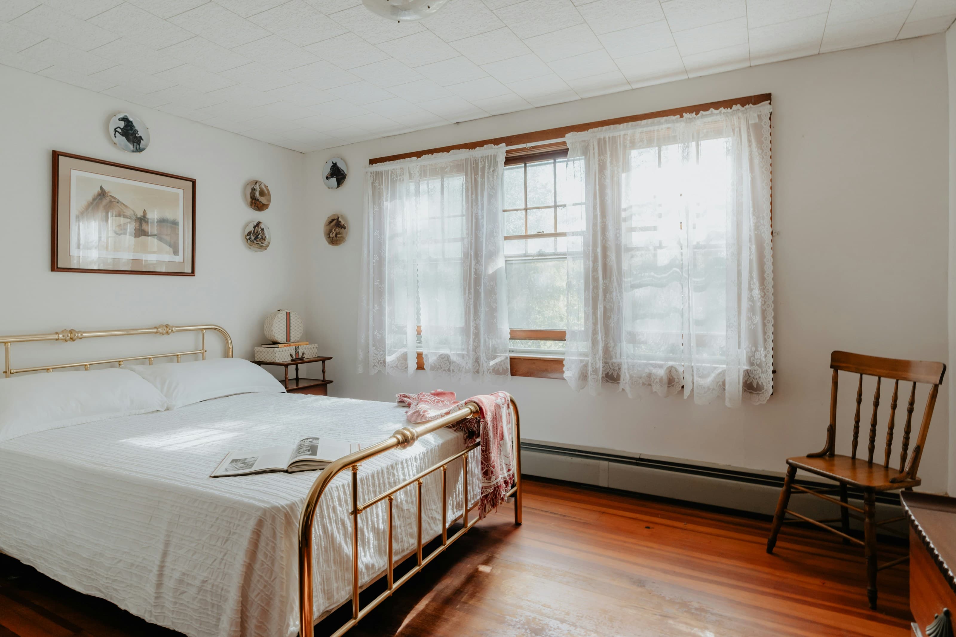 Minimalist Platform Bed