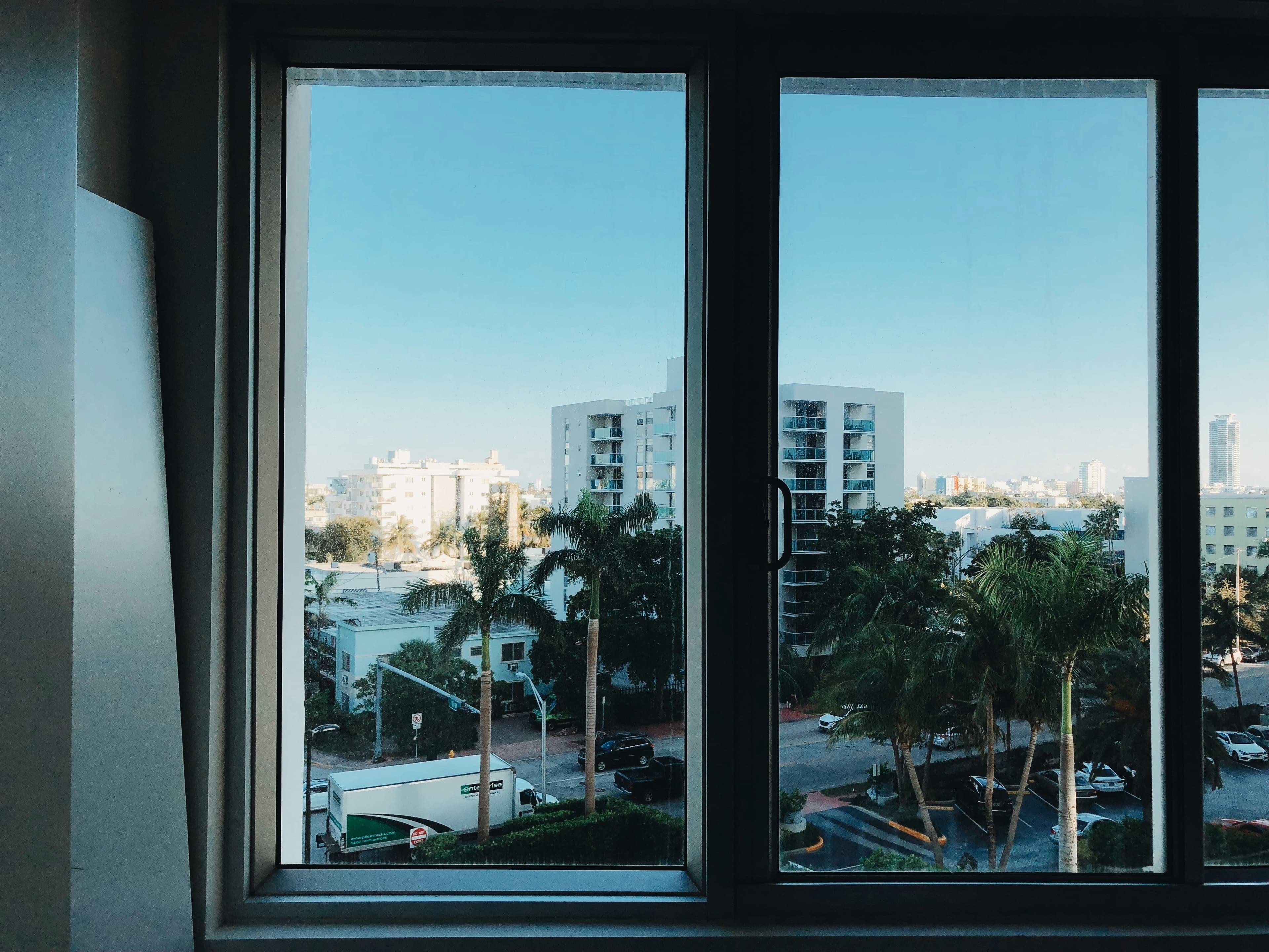 Minimalist Platform Window